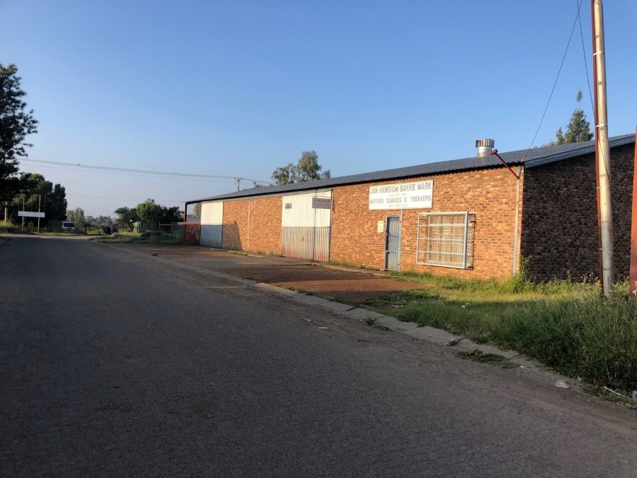  Bedroom Property for Sale in Bloemhof North West